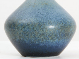 Céramique scandinave: vase bleu 