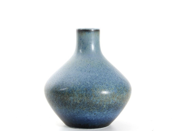 Céramique scandinve: vase bleu 