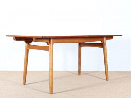  table de repas de Hans Wegner AT-310