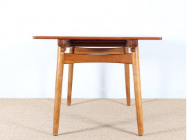  table de repas de Hans Wegner AT-310