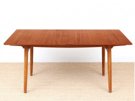  table de repas de Hans Wegner AT-310