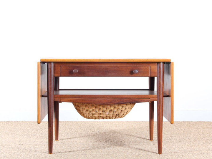 Travailleuse scandinave ou table de couture en teck