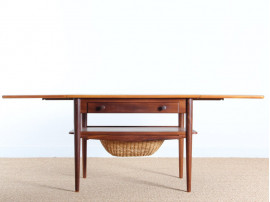 Travailleuse scandinave ou table de couture en teck