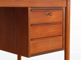 Petit bureau scandinave en teck 