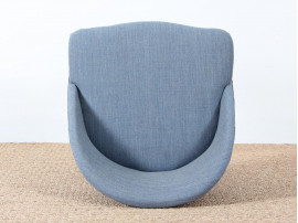 Petit fauteuil scandinave à dossier bas