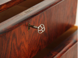 Commode ou semainier scandinave en palissandre de Rio