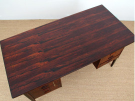 Grand bureau scandinave en palissandre de Rio