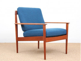 Danish modern pair of lounge chairs in teak model PJ56