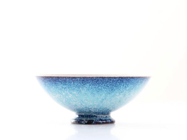 Coupe en céramique  scandinave émaillée bleue.