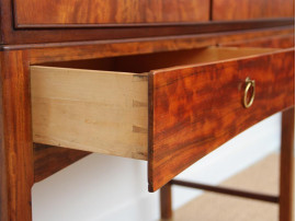 Cabinet scandinave en ronce de noyer