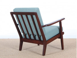 Danish mid-century modern easy chair model 88 by Hans Wegner.