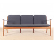 Banquette scandinave 3 places en acajou blond.