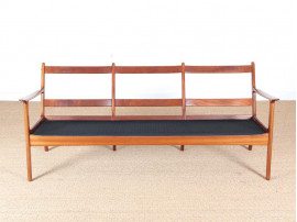 Banquette scandinave 3 places en acajou blond.