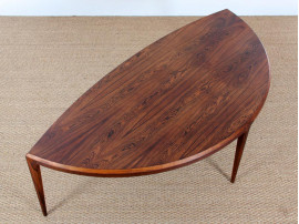 Danish mid-century modern coffe table in Rio rosewood by Johannes Andersen