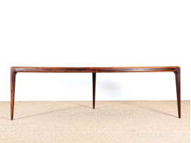 Danish mid-century modern coffe table in Rio rosewood by Johannes Andersen