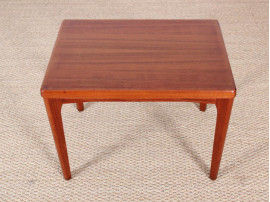 Danish mid-century modern side table in teck by Henning Kjærnulf