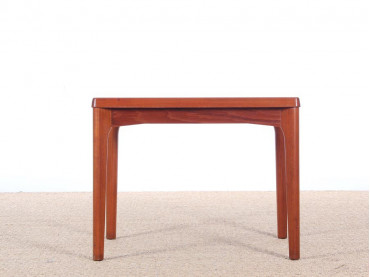 Danish mid-century modern side table in teck by Henning Kjærnulf