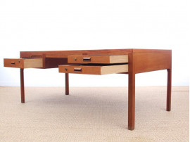 Danish mid-century modern free standing desk by Aksel Bender Madsen & Ejner Larsen pour Willy Beck.