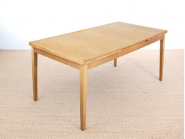 Danish mid-century modern extendable dining table in oak by Kai Winding