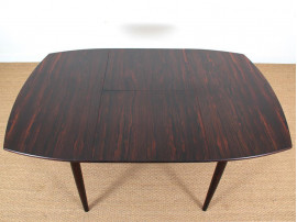 Table scandinave carrée en palissandre de Rio 4/10 pers