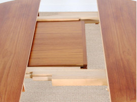 Table de repas scandinave extensible en teck 4/8 pers.