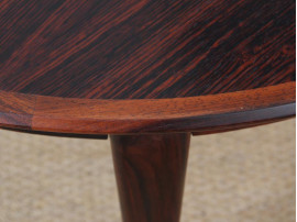 Scandinavian round dining table in Rio rosewood