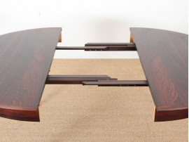 Table de repas scandinave ronde en palissandre de rio extenssible 4/6 pers.