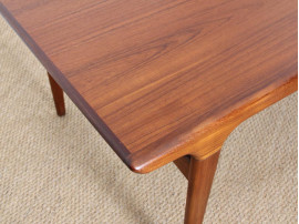 Mid-Century Modern Danish  dining table in teak  by Johannes Andersen