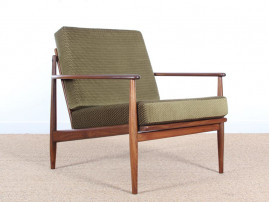 Danish modern pair of lounge chairs in teak 