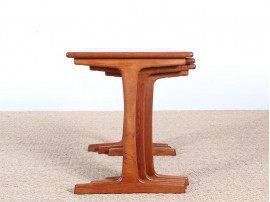 Scandinavian nesting tables in teak (1950)