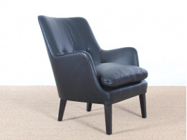 Fauteuil scandinave model AV 53 en cuir