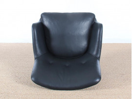 Fauteuil scandinave model AV 53 en cuir