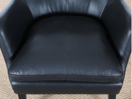 Fauteuil scandinave model AV 53 en cuir