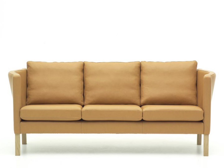 Mid-Century Modern scandinavian sofa by  Arne Vodder AV 59 3 seats new release.