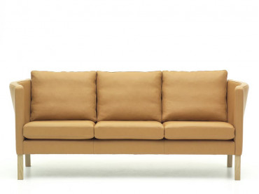 Mid-Century Modern scandinavian sofa by  Arne Vodder AV 59 3 seats new release.