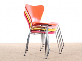 Mid-Century Modern scandinavian set of 4 chairs model 7 by Arne Jacobsen