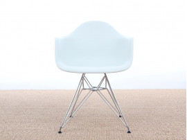 Set of 4 Eames Plastic Armchair DAR