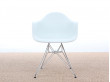 Suite de 4 fauteuils Eames Plastic Armchair DAR blanc 