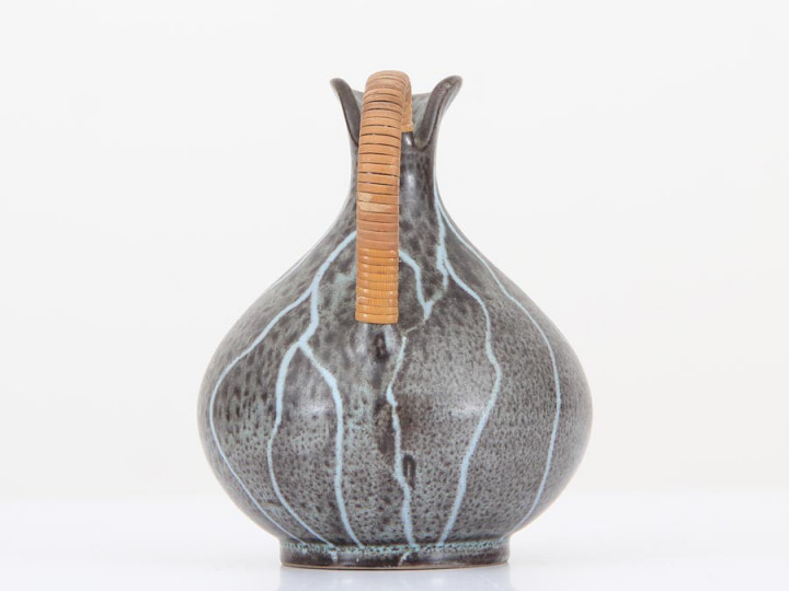 Grey Pitcher with Wicker Handle Galerie Møbler