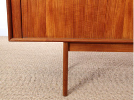 Mid-Century Modern scandinavian sideboard in teak by de Ejner Larsen.