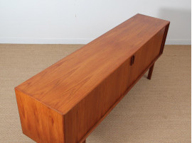 Mid-Century Modern scandinavian sideboard in teak by de Ejner Larsen.