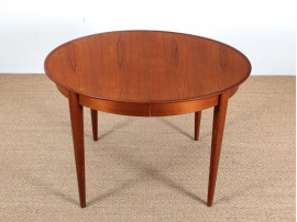 Table de repas scandinave ronde en teck extensible 4/10 pers.