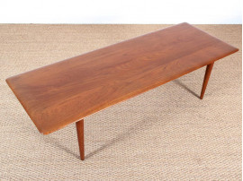 table basse scandinave en teck  massif model fd 516 