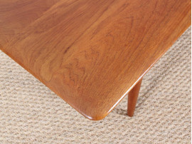 Mid-Century Modern scandinavian coffee table in teak model fd 516 by Hvidt & Mølgaard Nielsen 