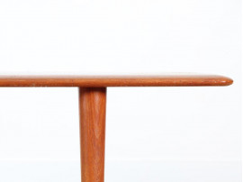 table basse scandinave en teck  massif model fd 516 