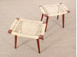 Paire de tabourets scandinaves en teck et cannage