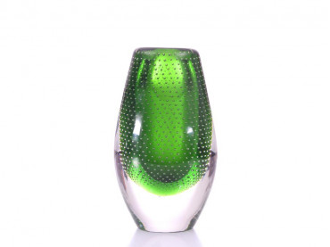 green glass vase 