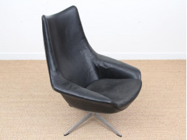 Mid-Century Modern scandinavian lounge chair by Henry Walter Klein