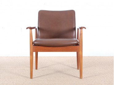 Mid-Century Modern scandinavian set of 6 diplomat armchairs in teak by Finn Julh