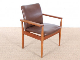 Mid-Century Modern scandinavian set of 6 diplomat armchairs in teak by Finn Julh